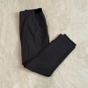 Ellen Tracy women’s elastic waist band, ankle length, work pants